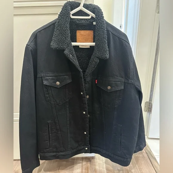 Levi’s Jean jacket - Picture 1 of 3